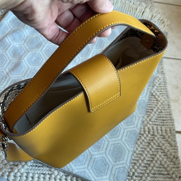 Mersi Bucket Bag Purse Faux Leather Gold Women’s - Picture 8 of 14